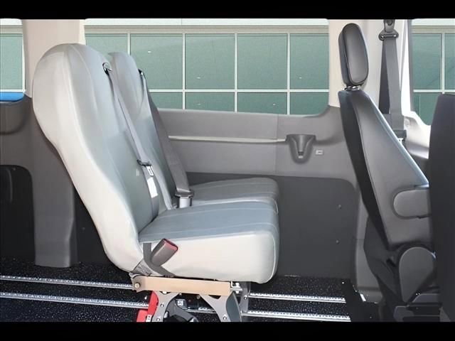 Used 2024 Ford Transit 350 XL image 2