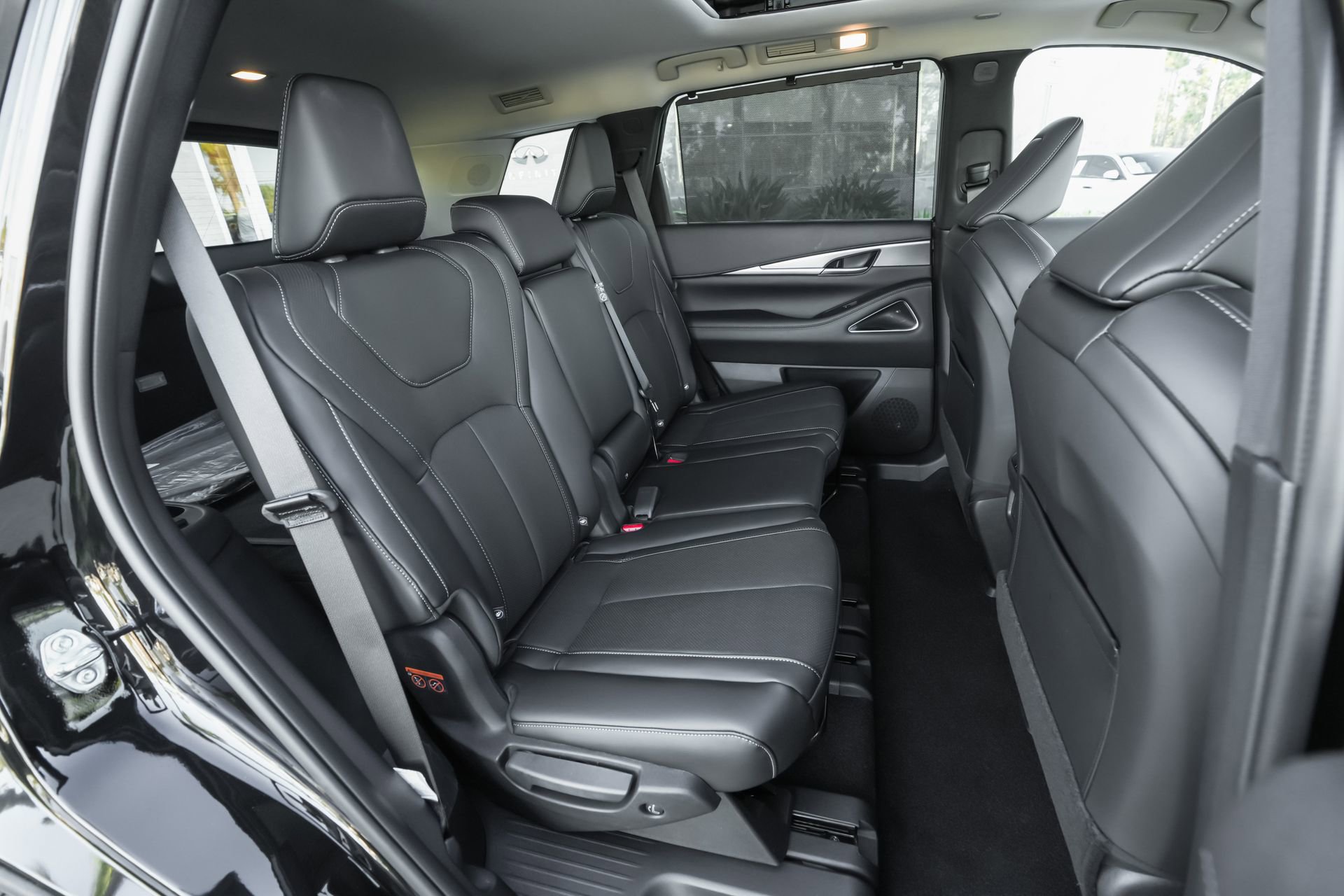 New 2026 INFINITI QX60 Luxe w/ Cargo Package image 28