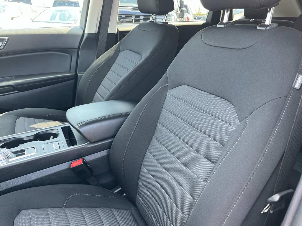 Used 2024 Ford Edge SE image 29