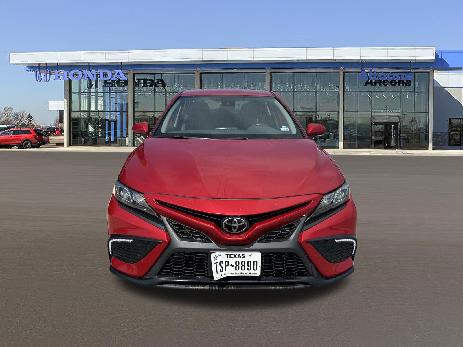 Used 2024 Toyota Camry SE FWD image 7