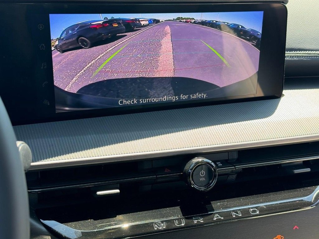 Used 2025 Nissan Murano SV image 17