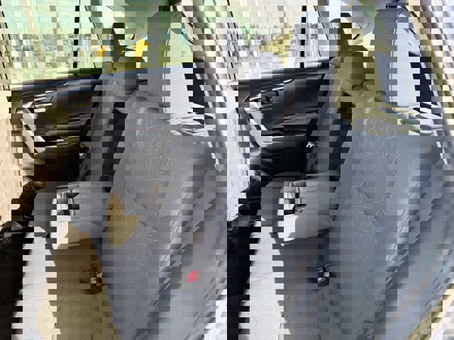 Used 2021 Toyota RAV4 XLE w/ Convenience Package image 21