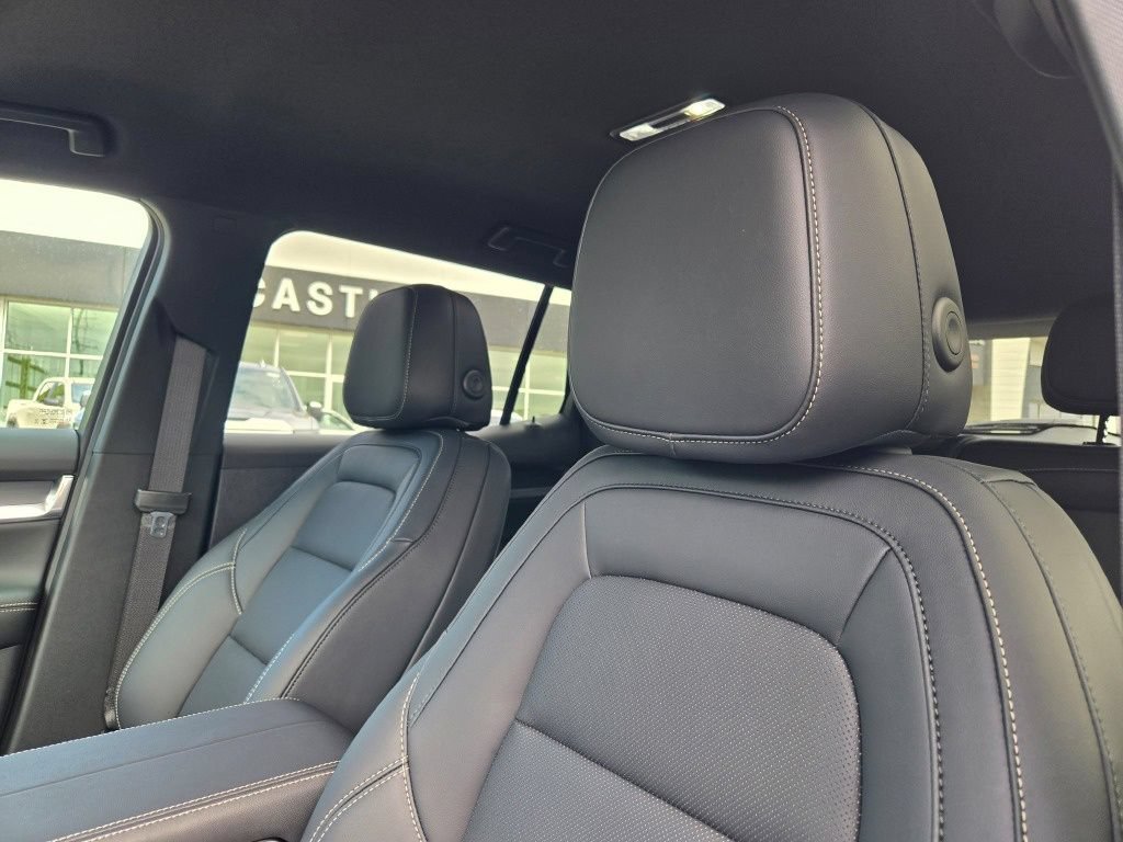 New 2027 GMC Terrain Elevation w/ Elevation Premium Package FWD image 5