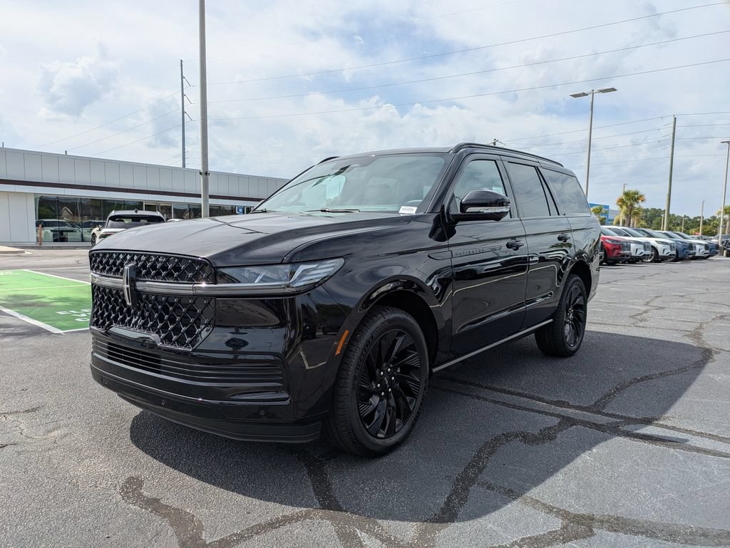 New 2027 Lincoln Navigator Reserve w/ Jet Appearance Package AWD/4WD image 8