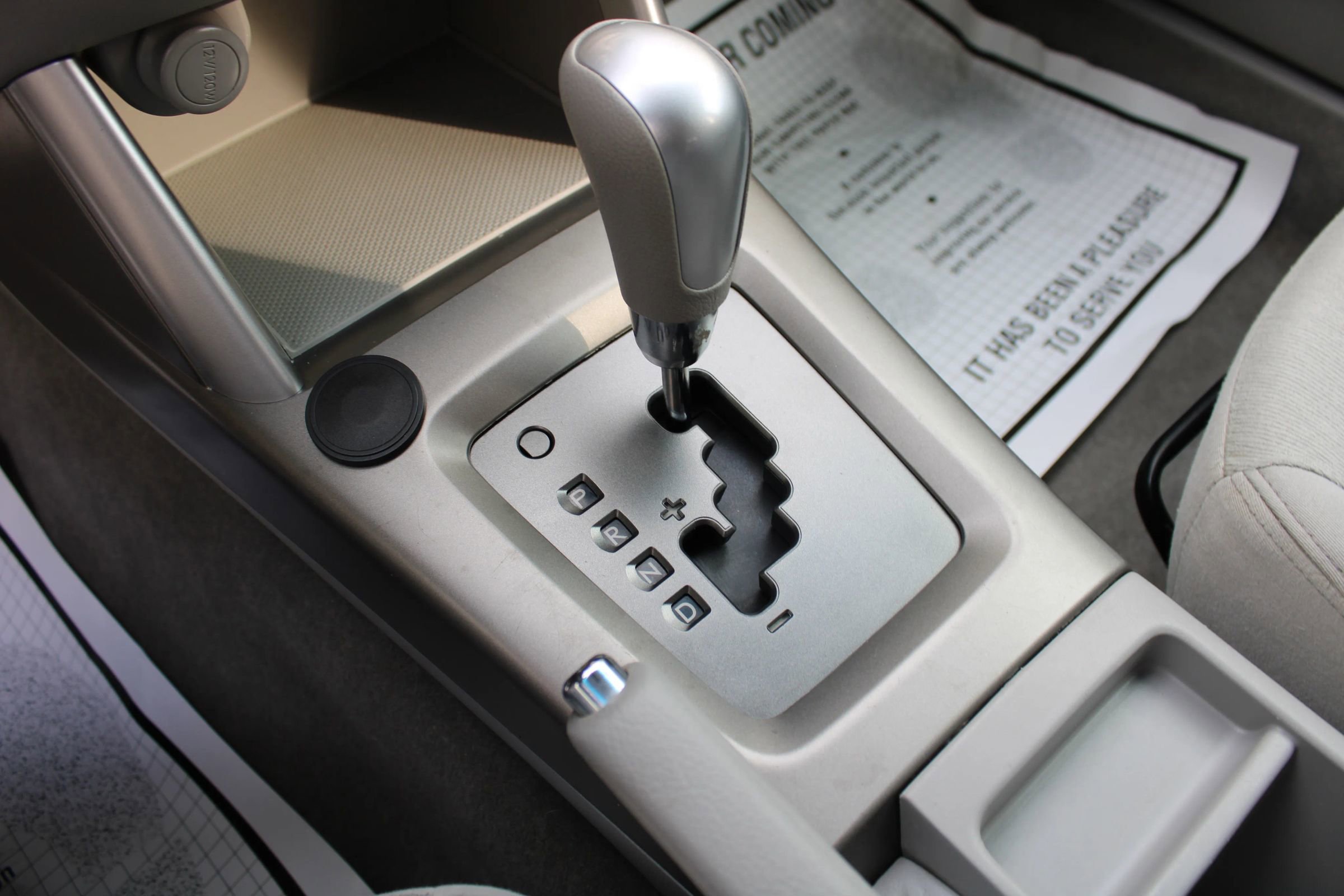 Used 2010 Subaru Forester 2.5XT Premium image 11