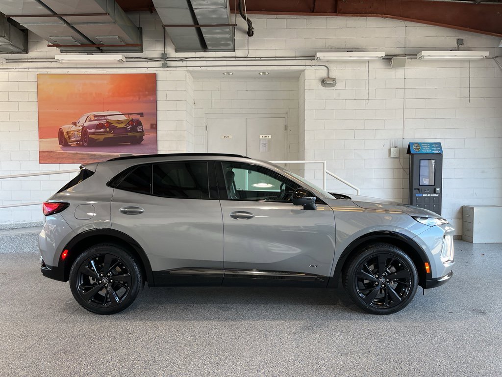 Used 2025 Buick Envision Sport Touring image 11