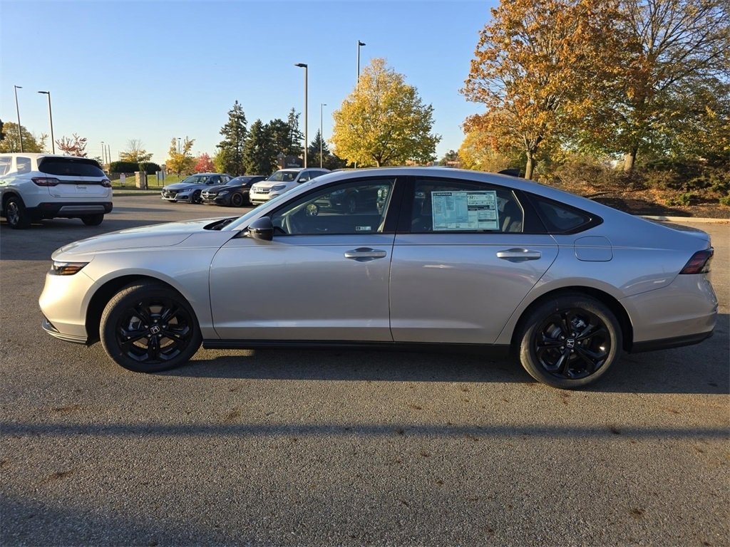 New 2025 Honda Accord SE image 13