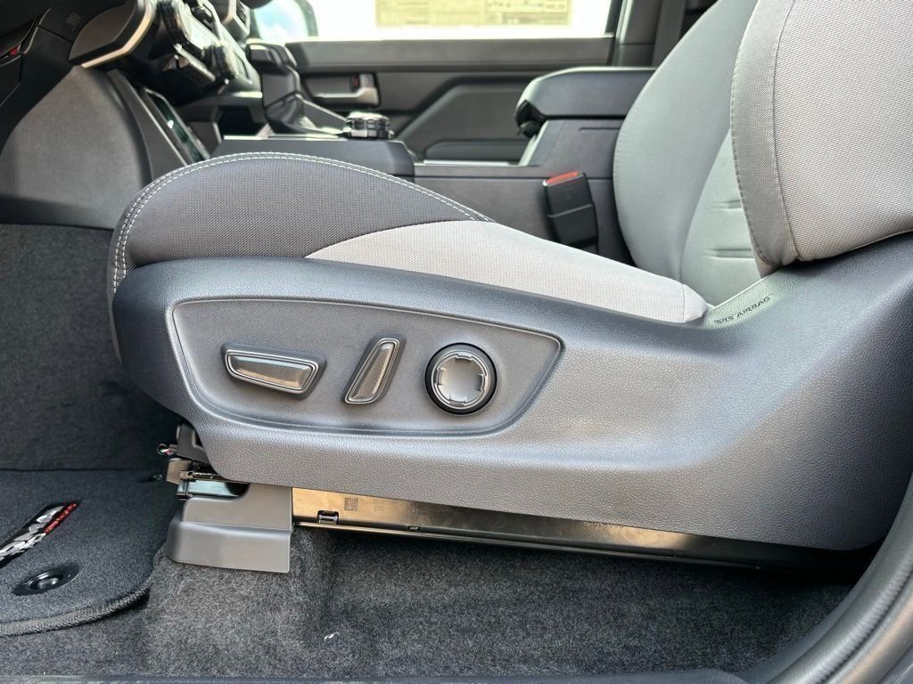 New 2025 Toyota Tacoma TRD Off-Road image 13