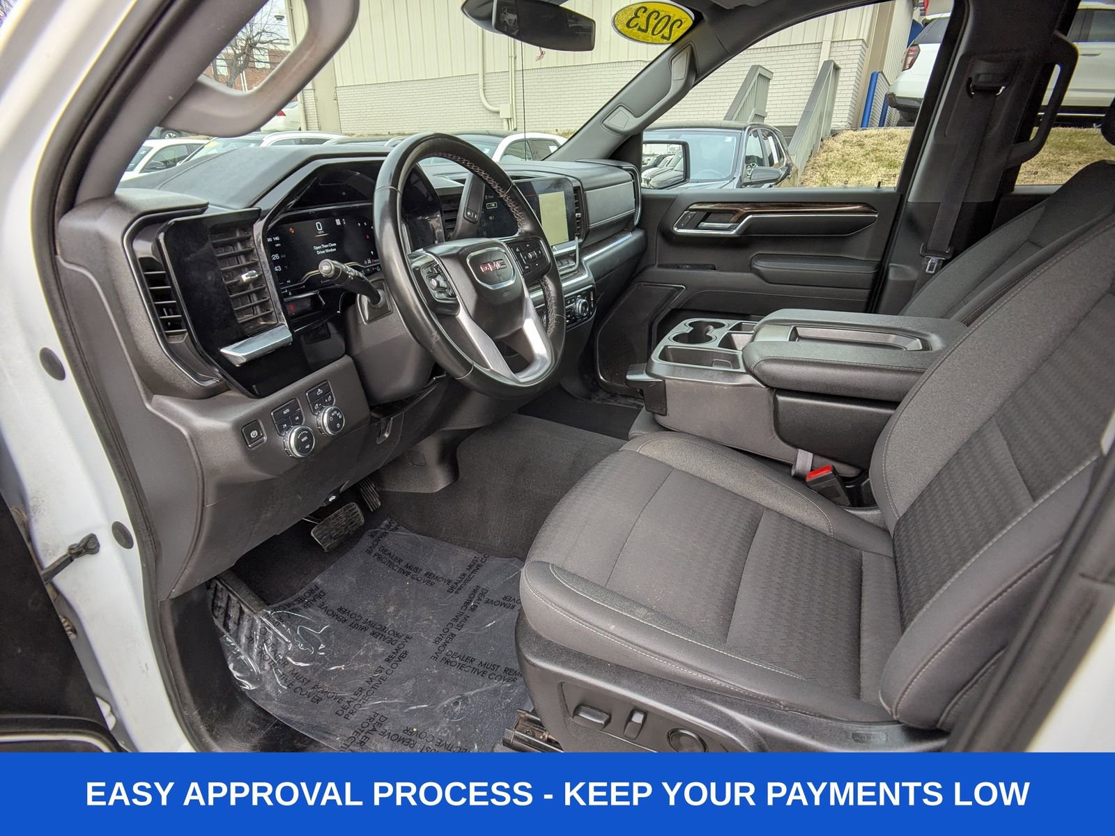 Used 2023 GMC Sierra 1500 SLE image 18