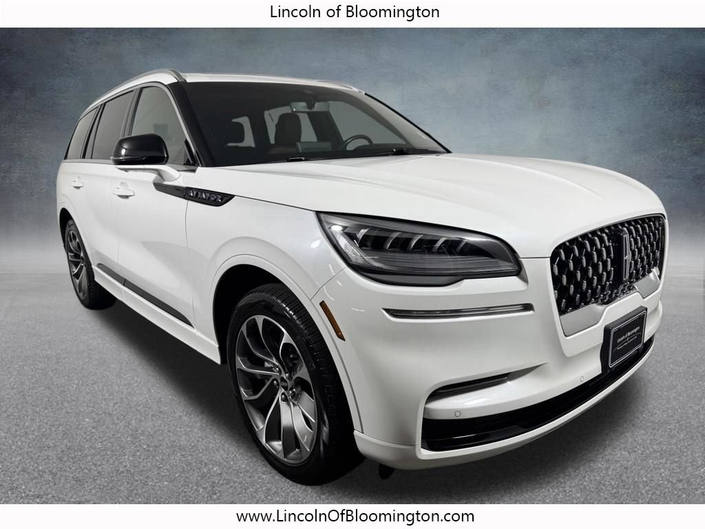 Used 2023 Lincoln Aviator Grand Touring w/ Elements Package Plus AWD/4WD image 11