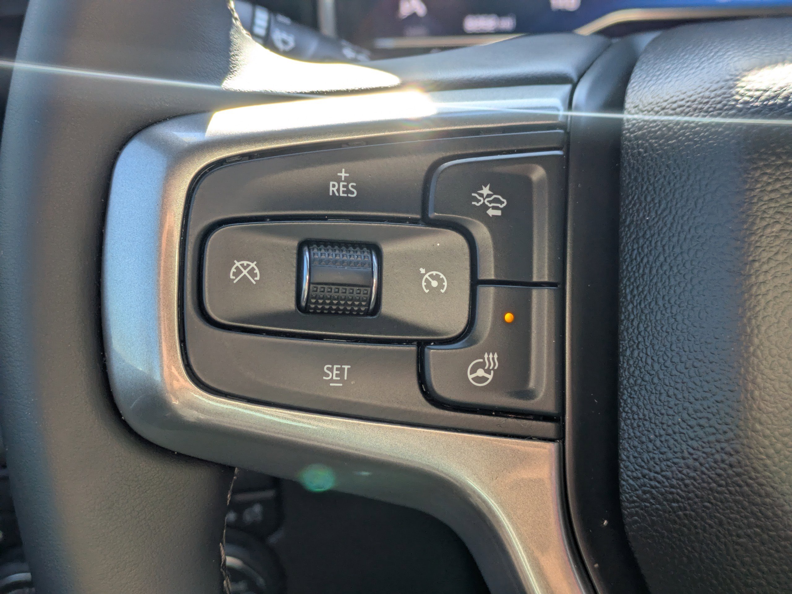 Used 2025 Chevrolet Silverado 2500 LT image 25