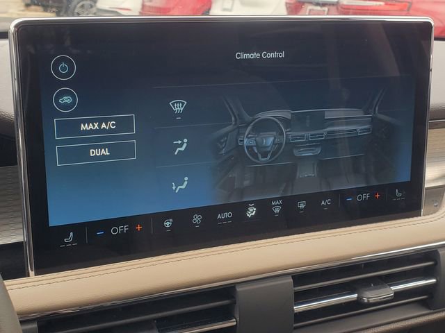 Certified 2024 Lincoln Corsair AWD w/ Equipment Group 101A image 21