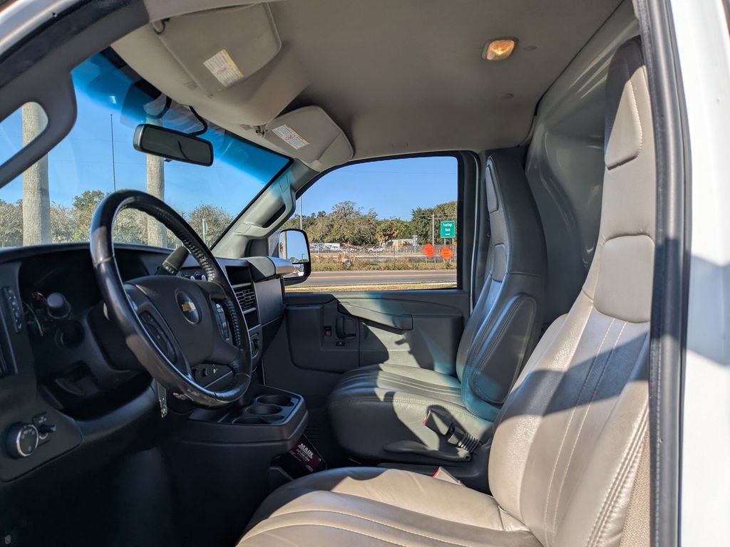 Used 2022 Chevrolet Express 2500 w/ Driver Convenience Package image 18