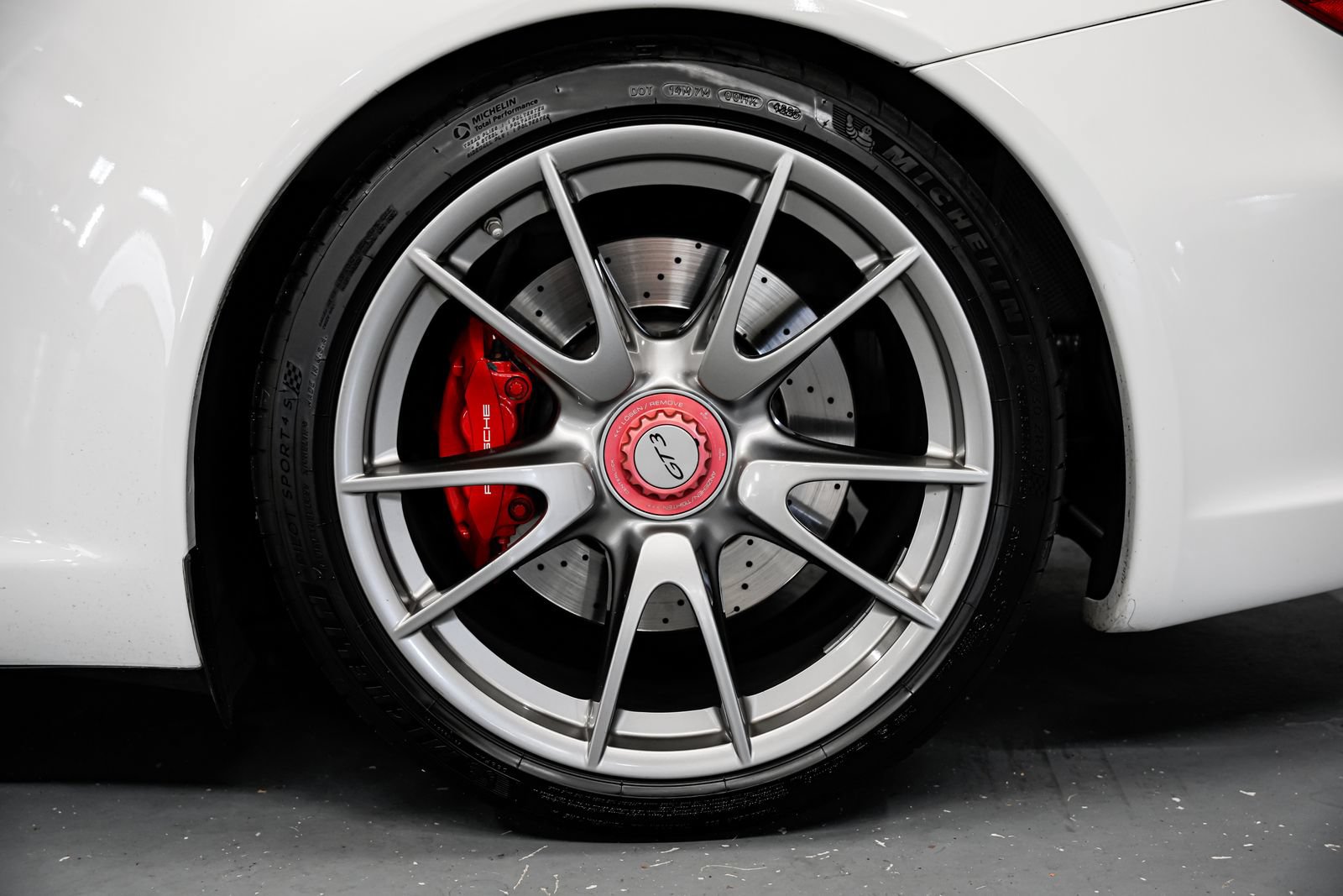 Used 2010 Porsche 911 GT3 RWD image 46
