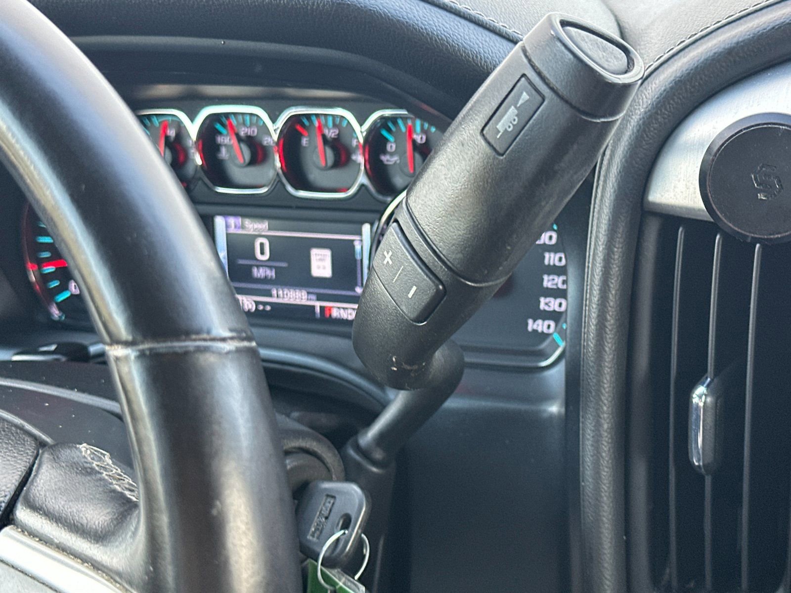 Used 2017 GMC Sierra 1500 SLT w/ SLT Premium Package AWD/4WD image 24