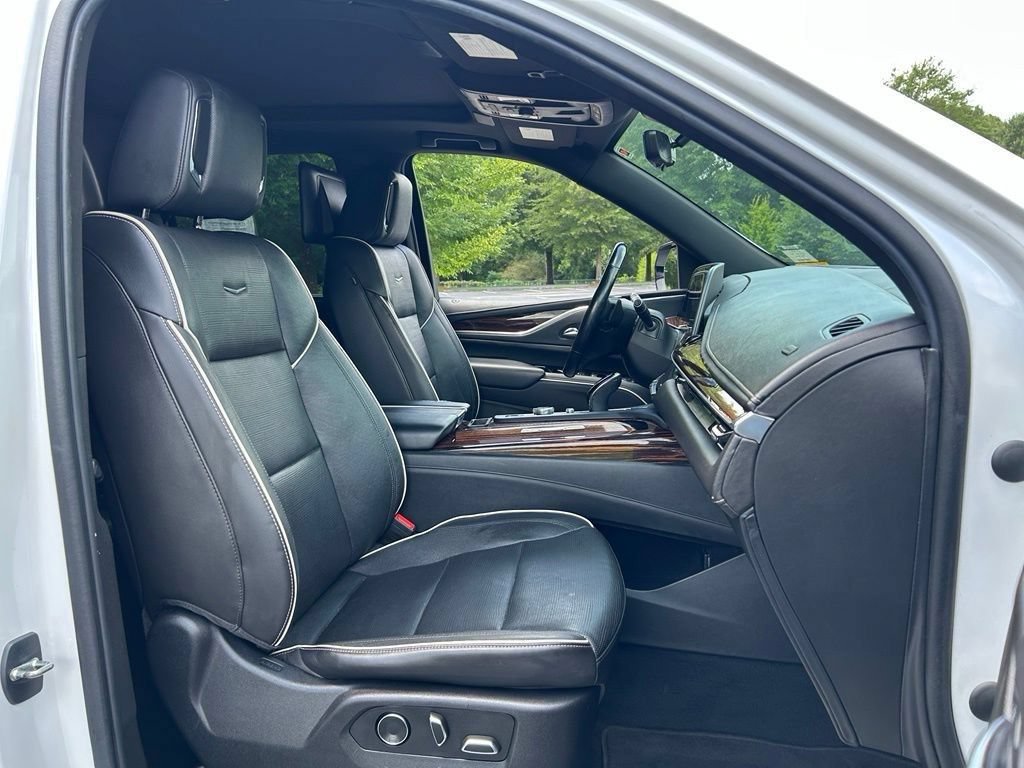Used 2021 Cadillac Escalade Premium Luxury w/ Driver Assist Tech Package AWD/4WD image 52