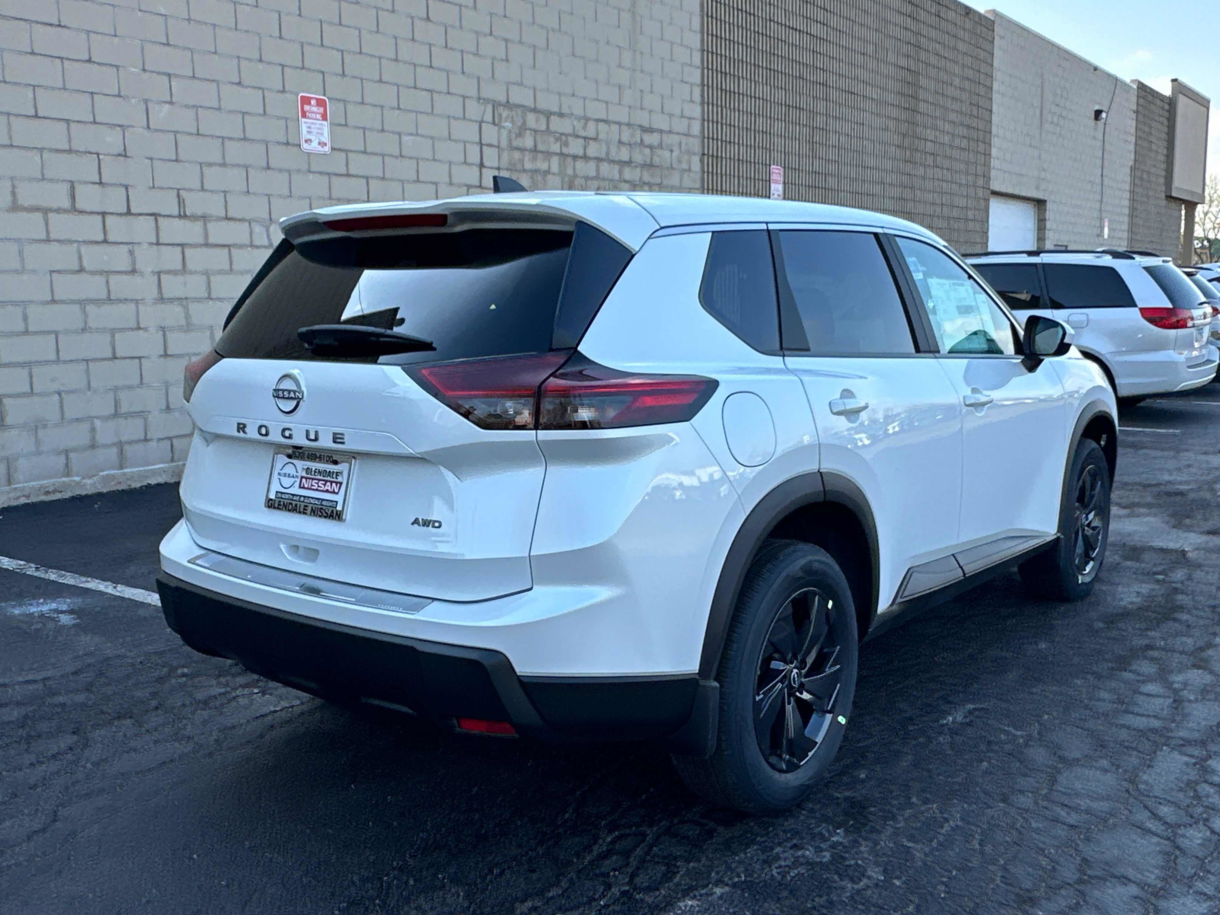 New 2026 Nissan Rogue SV w/ Cold Weather Package AWD/4WD image 4