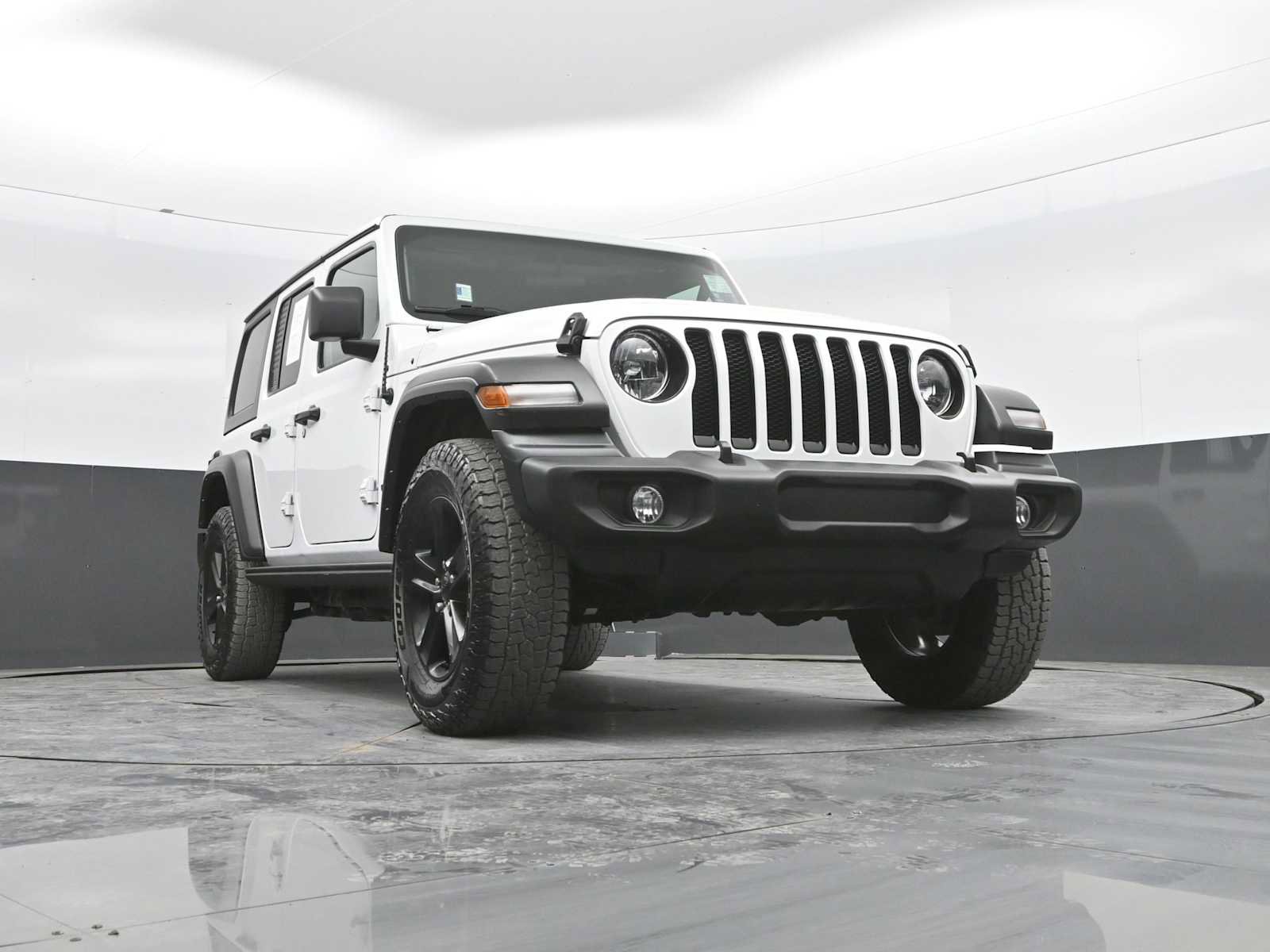 Used 2022 Jeep Wrangler Unlimited Sport AWD/4WD image 33