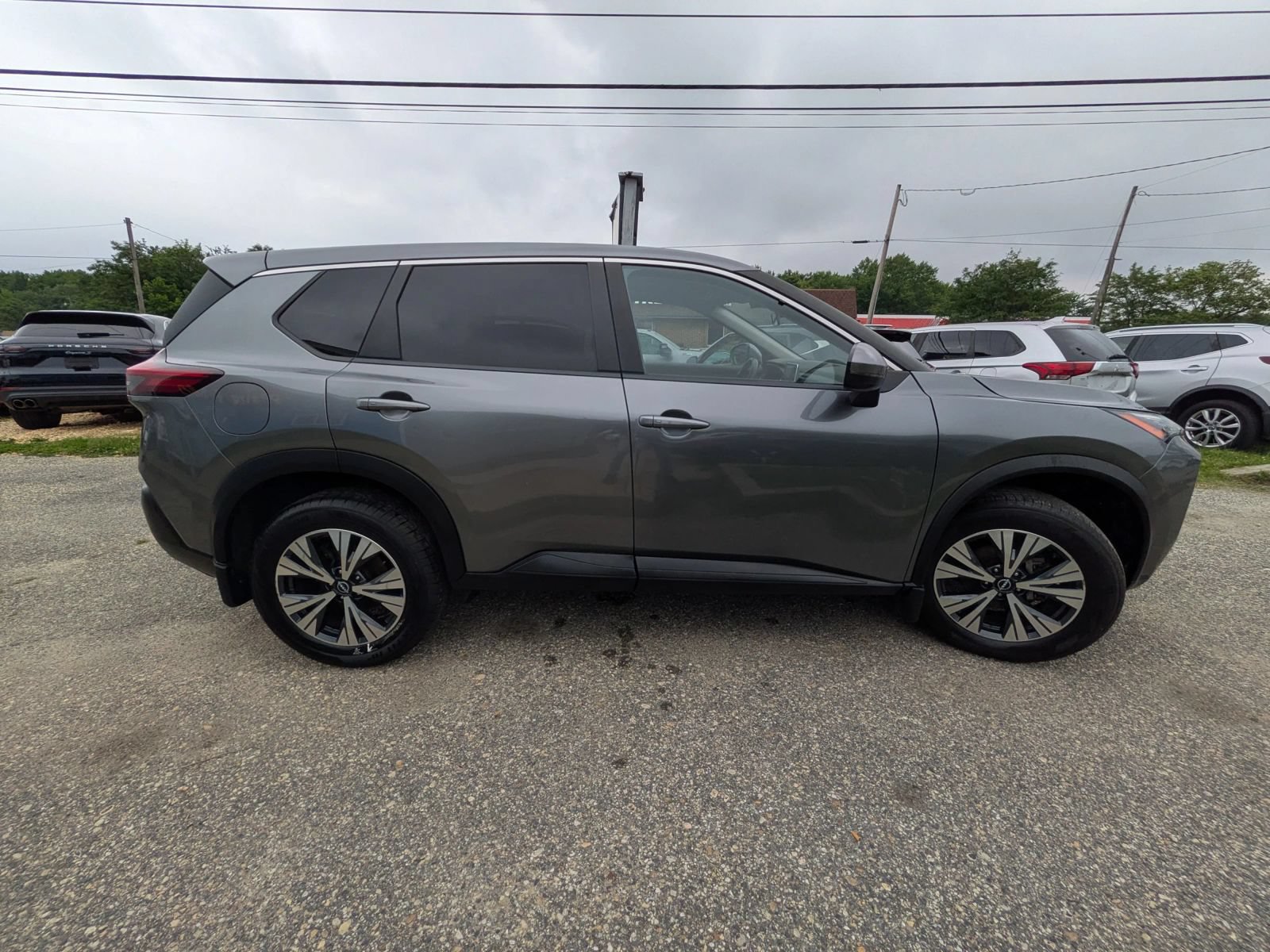 Used 2023 Nissan Rogue SV AWD/4WD image 7