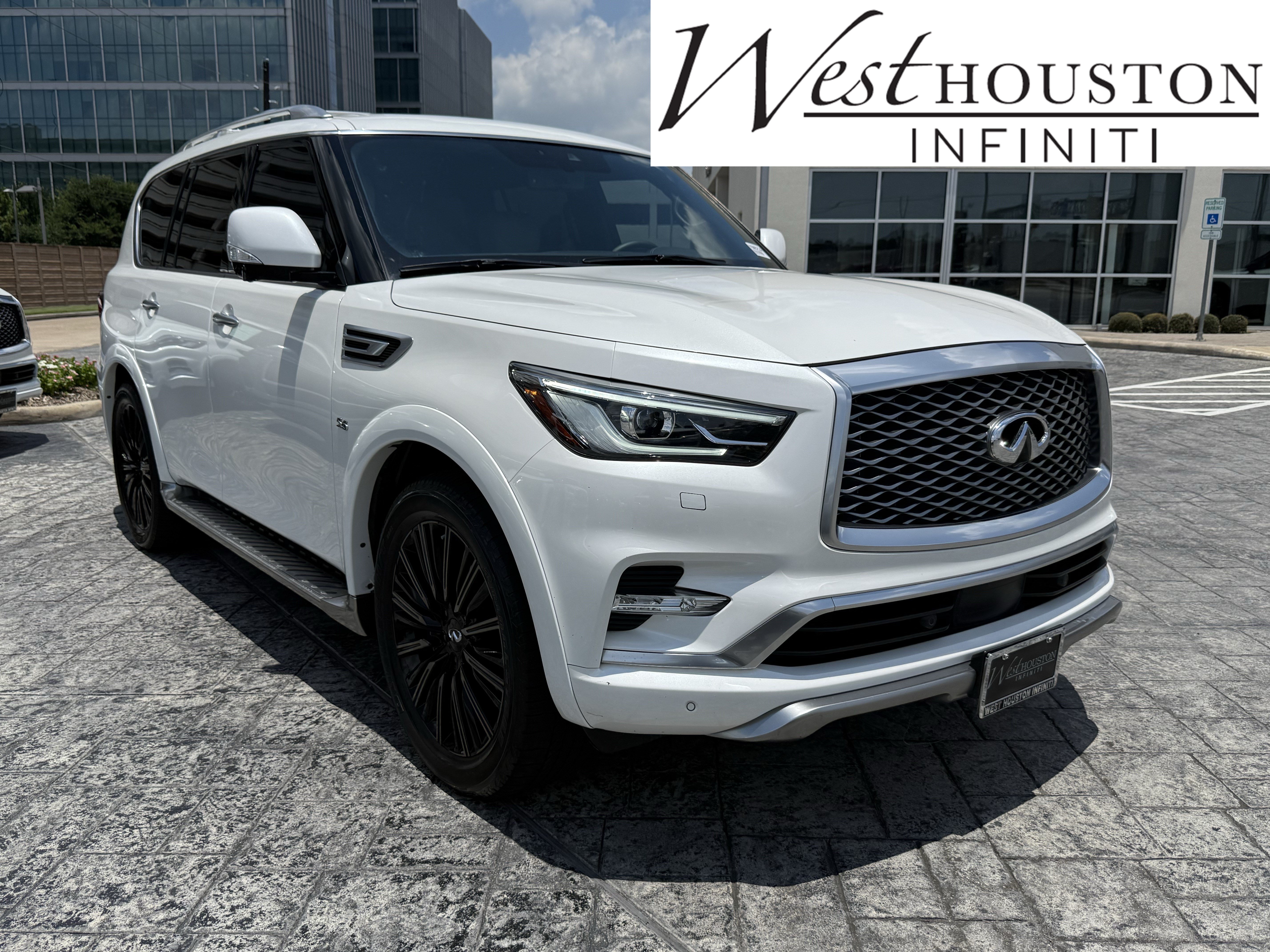 Used 2020 INFINITI QX80 Limited w/ All-Season Package AWD/4WD image 1