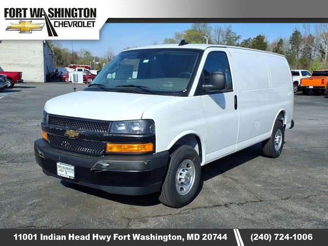 New 2025 Chevrolet Express 3500 RWD image 6