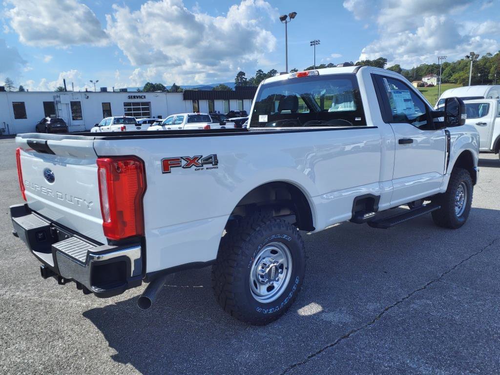 Used 2024 Ford F250 XL w/ XL Off-Road Package AWD/4WD image 4