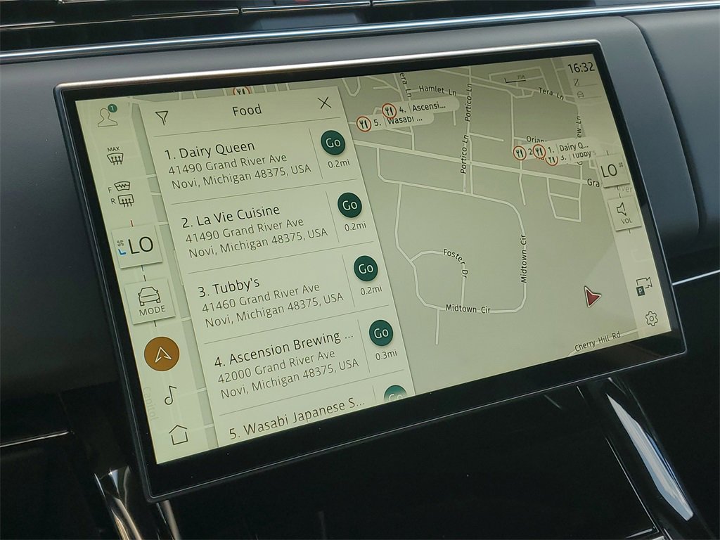 New 2025 Land Rover Range Rover Sport Dynamic SE image 28