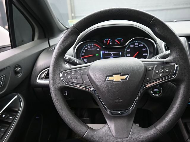 Used 2017 Chevrolet Cruze LT w/ Sun And Sound Package image 8