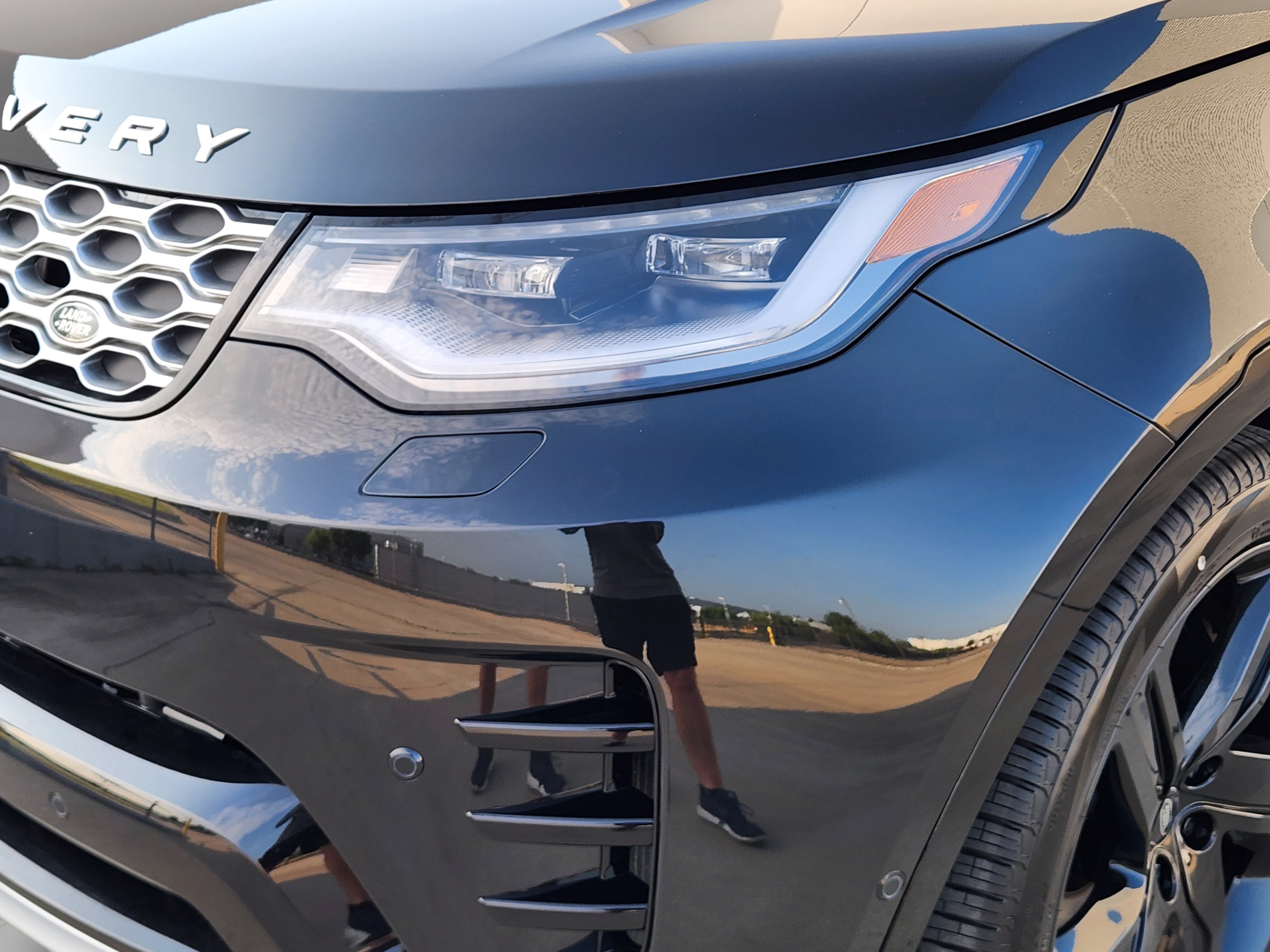 New 2026 Land Rover Discovery Limited Edition AWD/4WD image 32