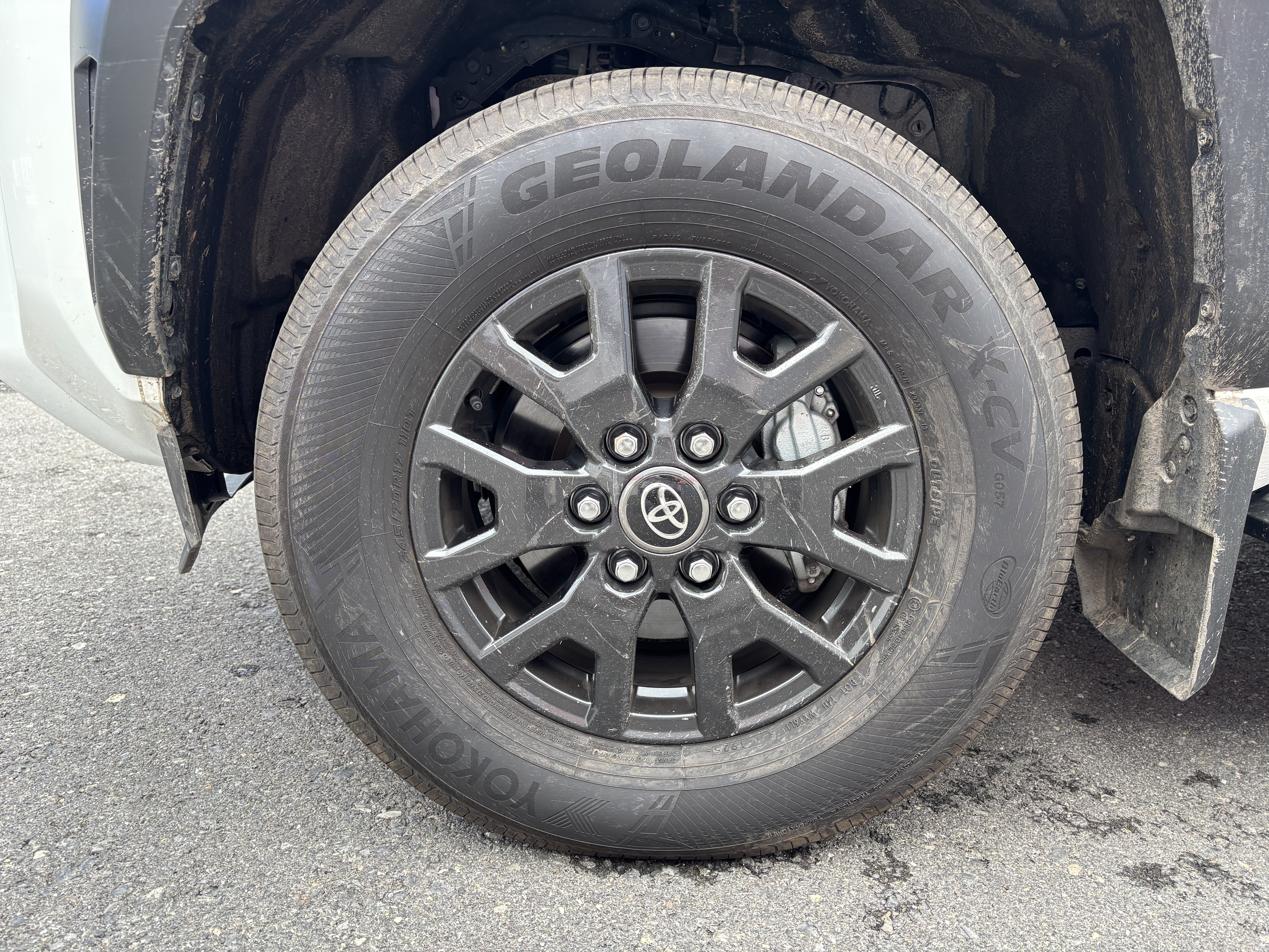 Certified 2025 Toyota 4Runner SR5 AWD/4WD image 11