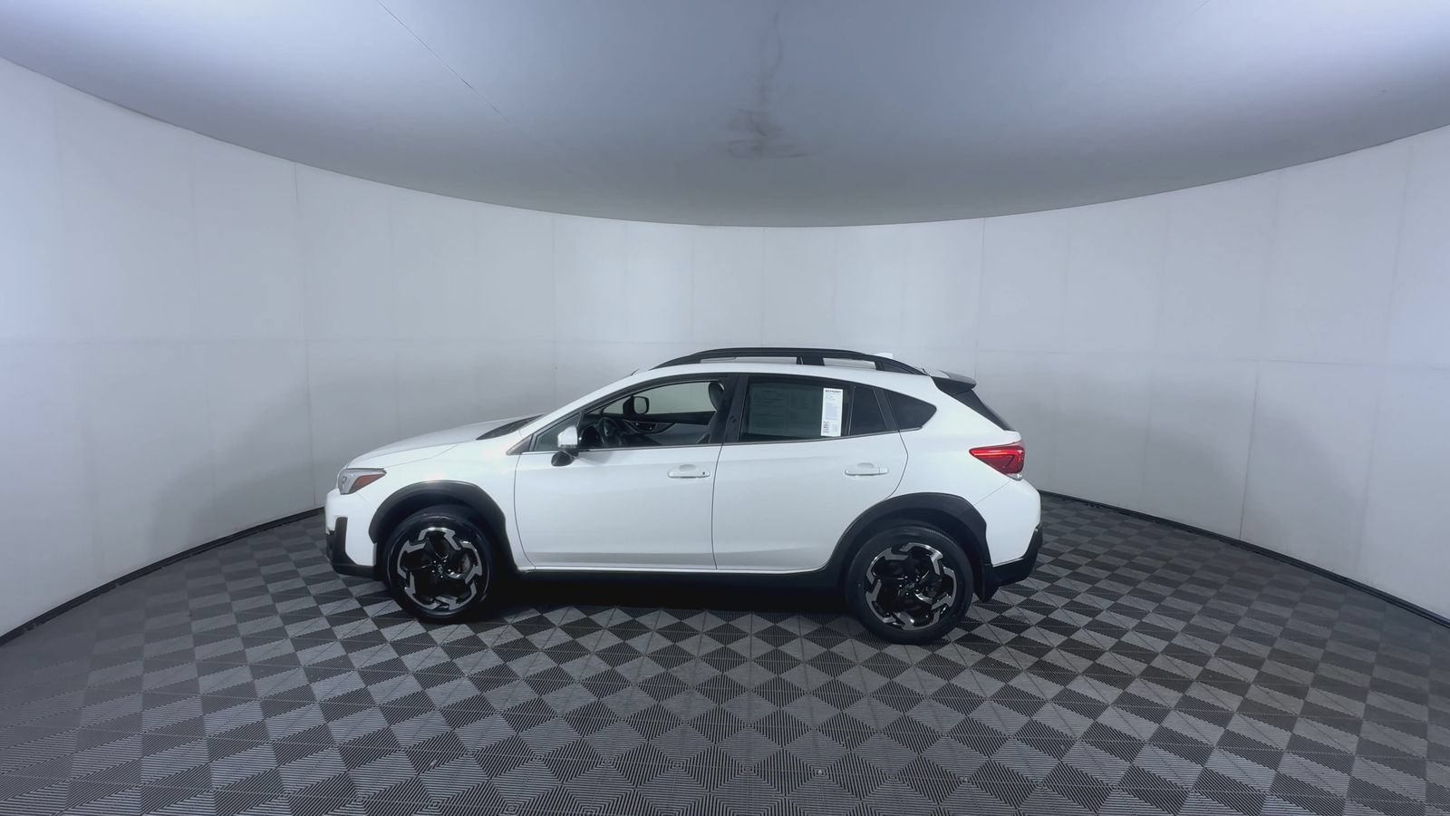 Used 2022 Subaru Crosstrek 2.5i Limited w/ Moonroof Package 2 AWD/4WD image 5