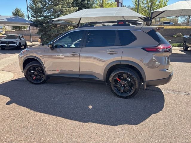Certified 2025 Nissan Rogue SV AWD/4WD image 6