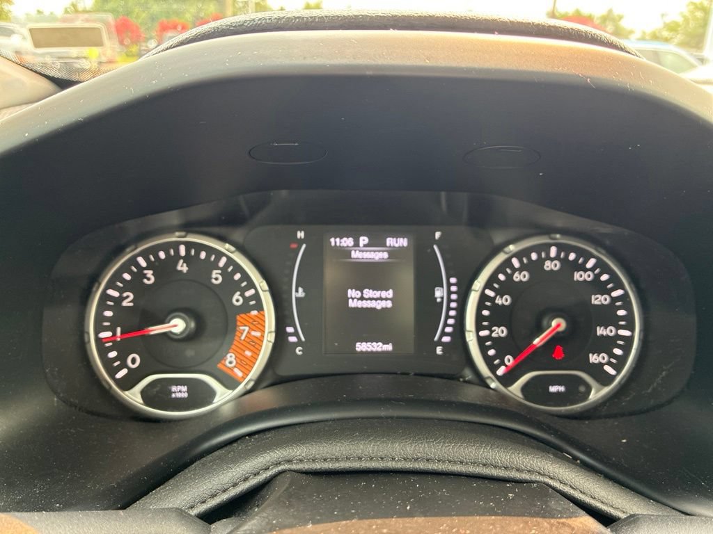 Used 2023 Jeep Renegade Latitude AWD/4WD image 16
