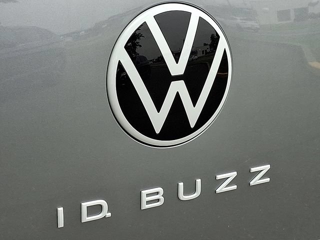 New 2025 Volkswagen ID. Buzz Pro S RWD image 15