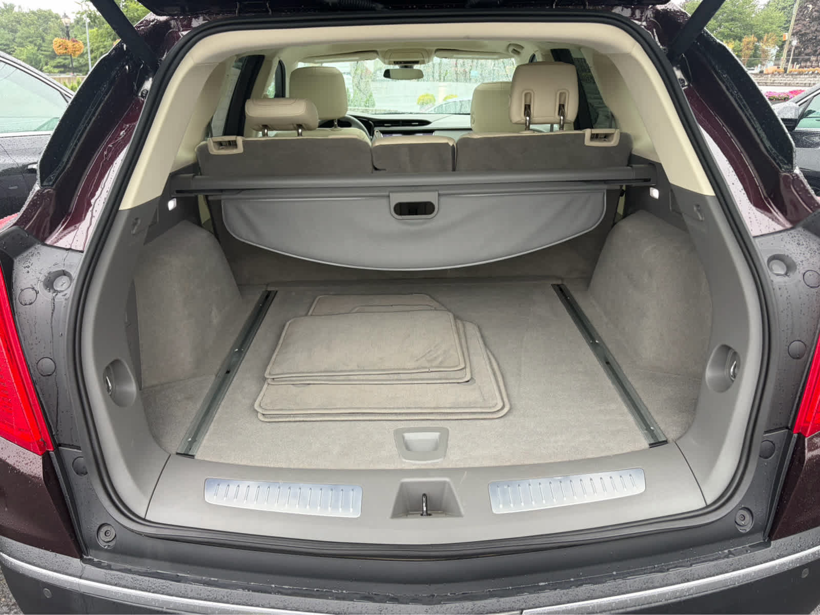 Used 2017 Cadillac XT5 Luxury AWD/4WD image 24