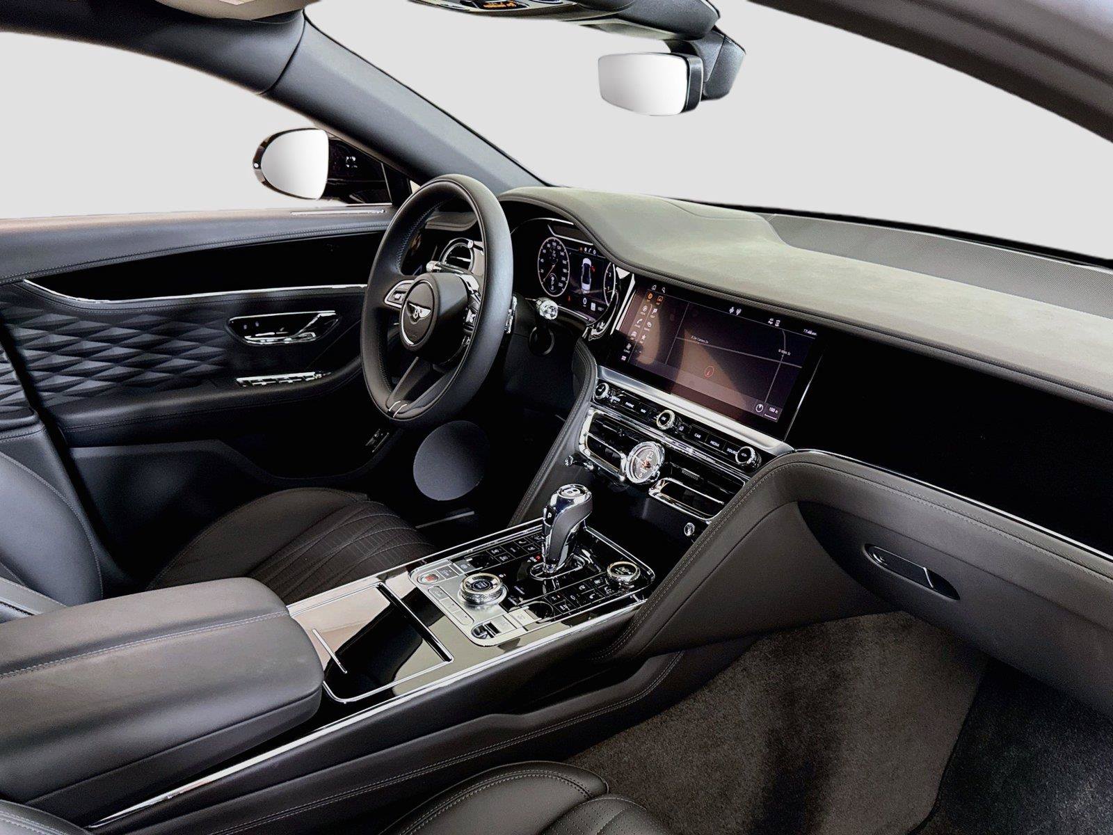 Used 2022 Bentley Flying Spur V8 AWD/4WD image 32