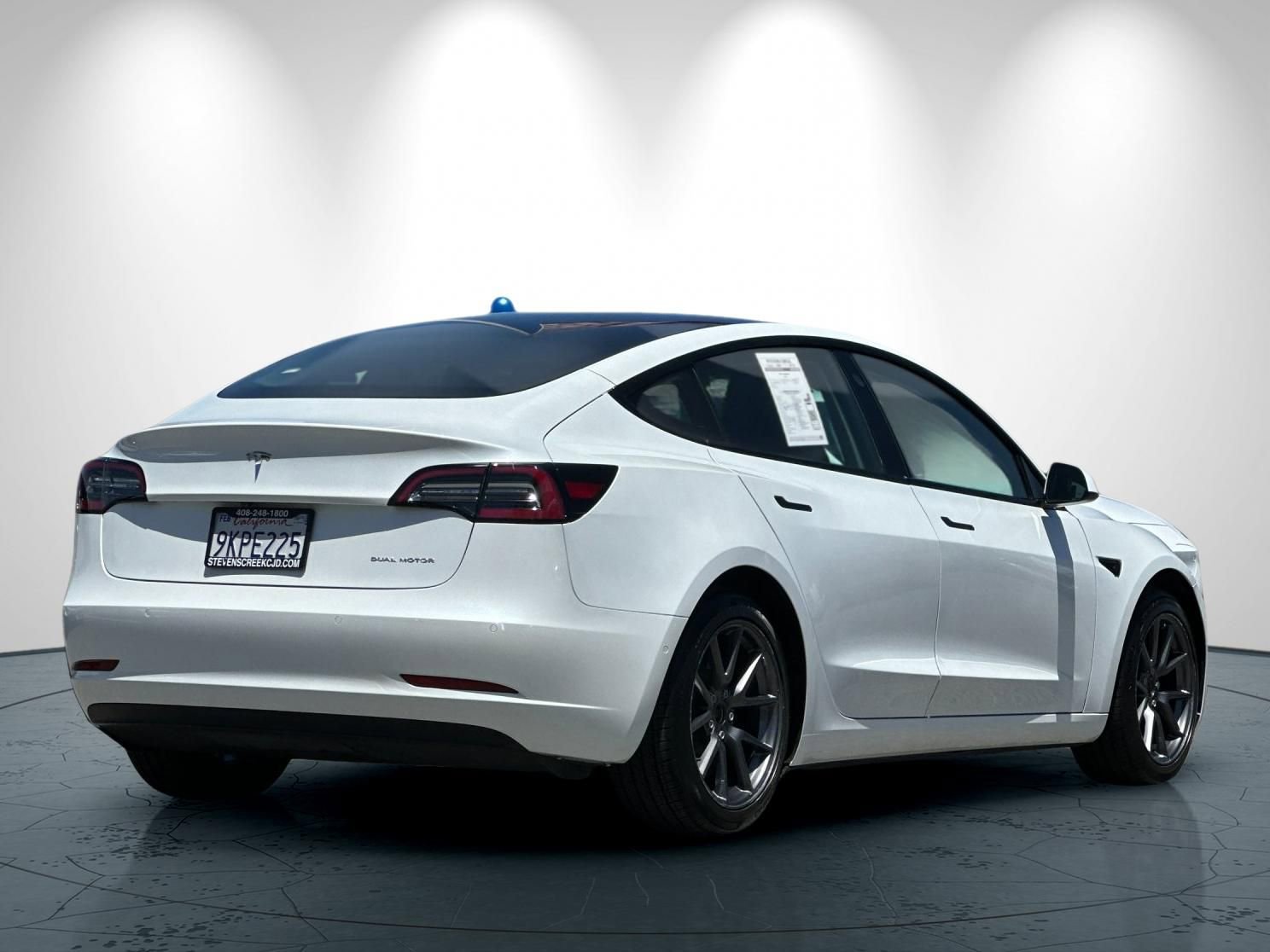 Used 2021 Tesla Model 3 Long Range AWD/4WD image 4