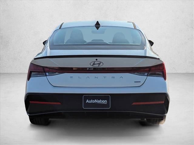 New 2025 Hyundai Elantra SEL image 7