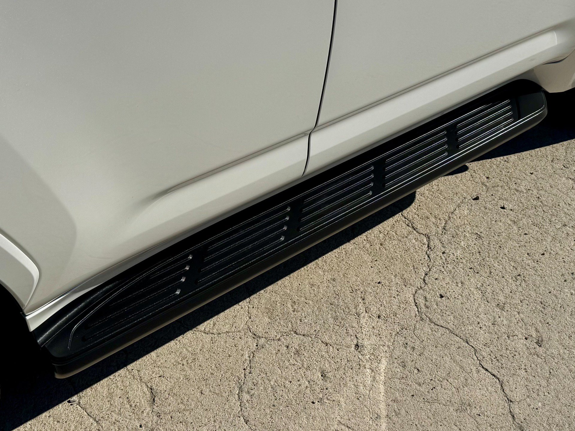 Used 2024 Lexus LX 600 4WD w/ Luxury Package image 77