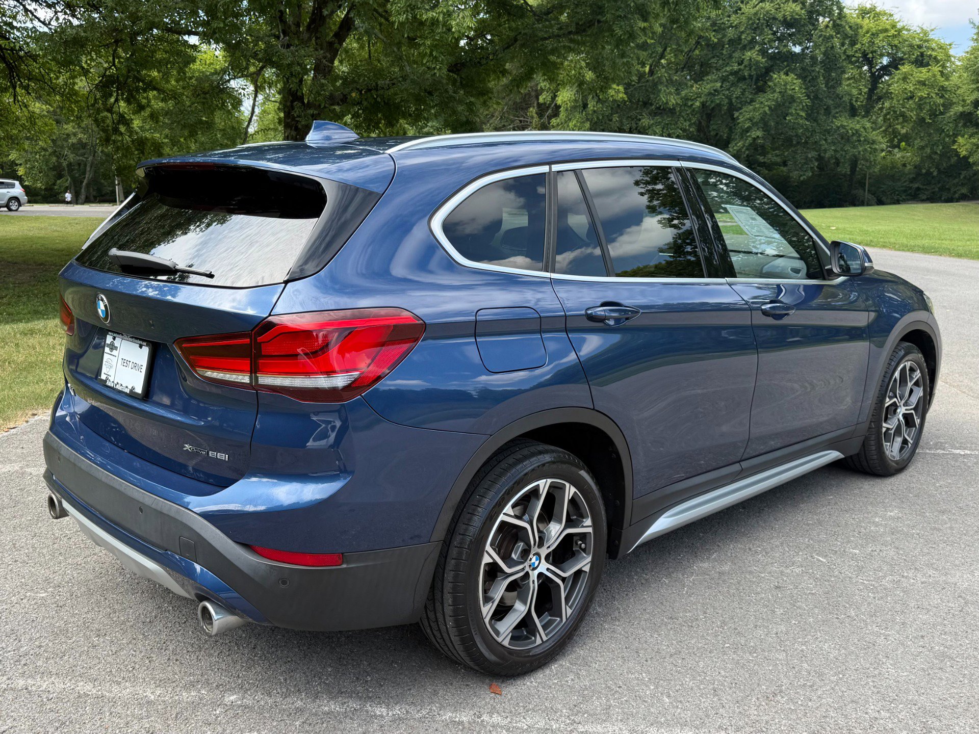 Used 2021 BMW X1 xDrive28i w/ Convenience Package image 3