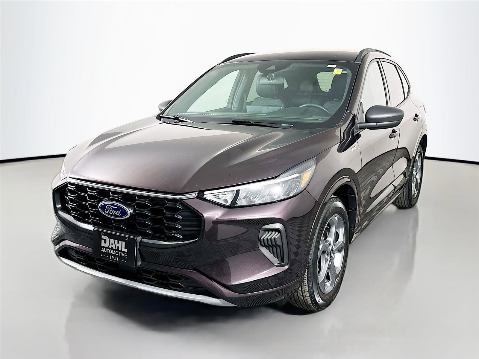 Used 2023 Ford Escape ST-Line w/ Tech Pack #1 image 4