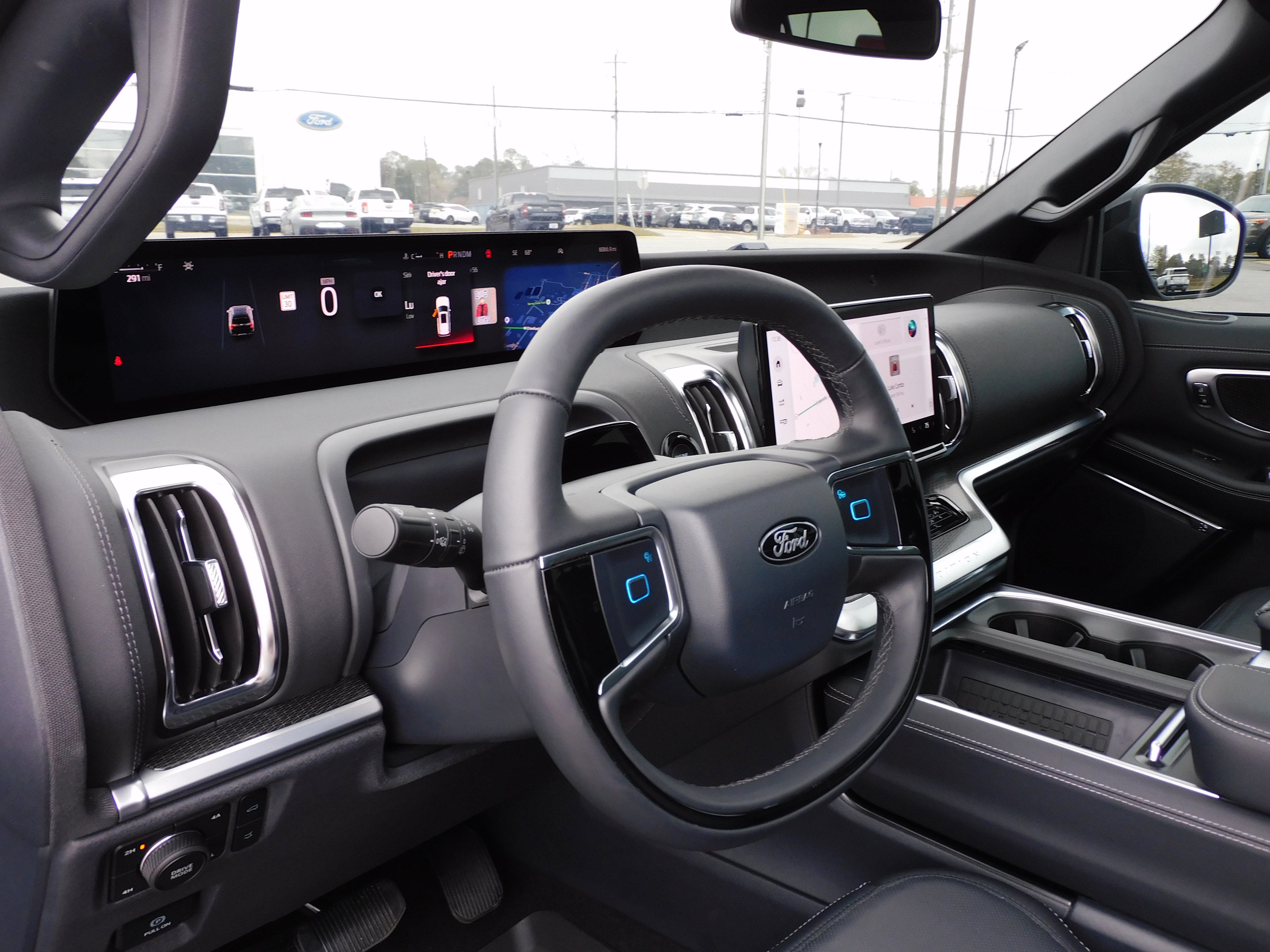 Used 2025 Ford Expedition Max Platinum w/ Stealth Performance Package image 18