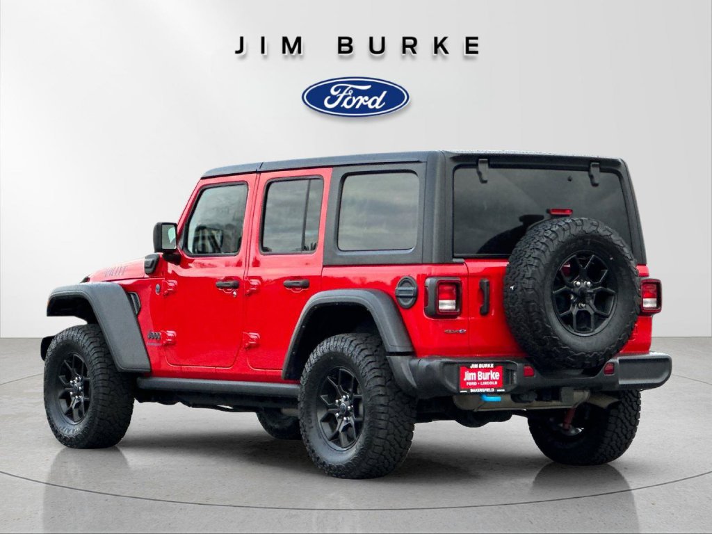 Used 2024 Jeep Wrangler Unlimited AWD/4WD image 3