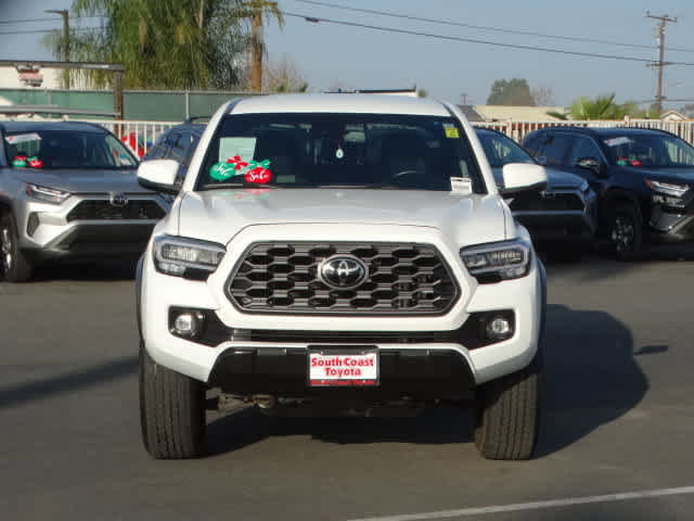Certified 2023 Toyota Tacoma TRD Off-Road image 3