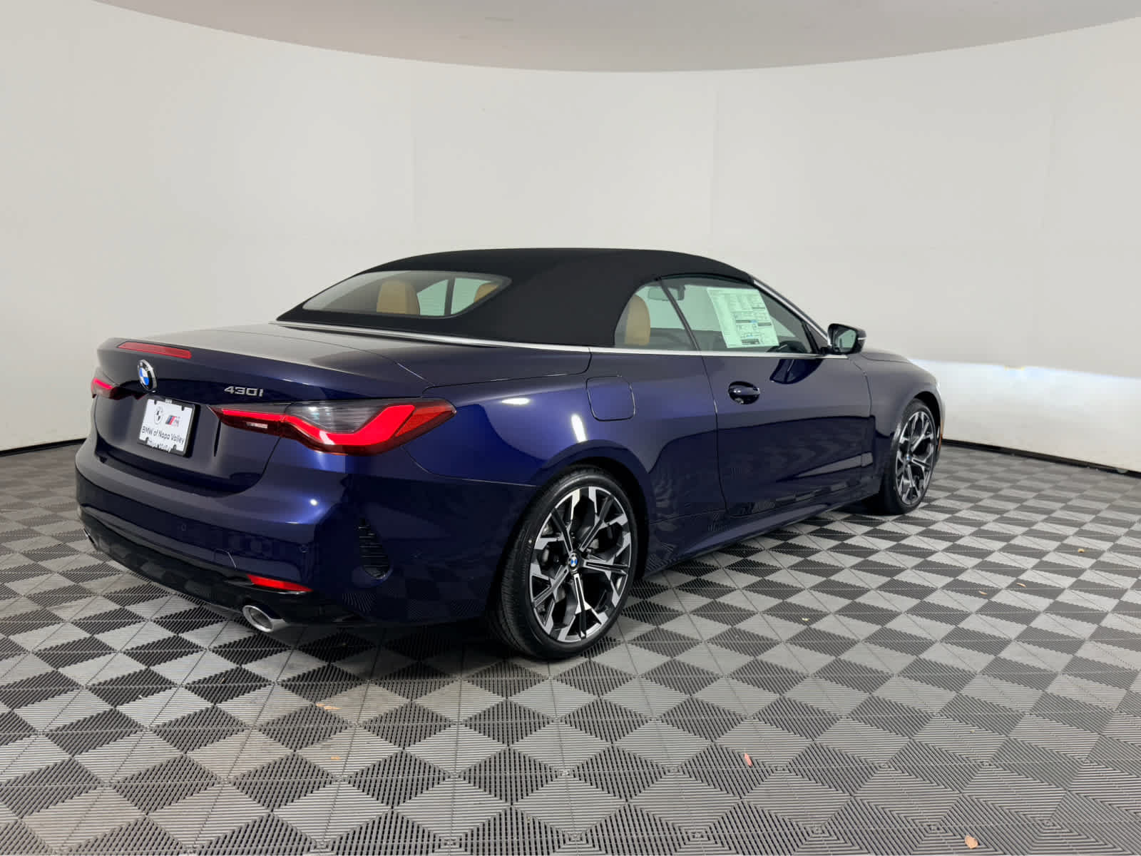 New 2027 BMW 430i Convertible w/ Premium Package RWD image 3