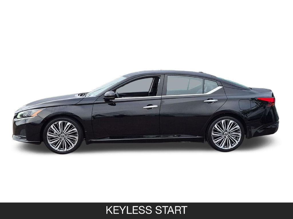 Used 2025 Nissan Altima 2.5 SL FWD image 5