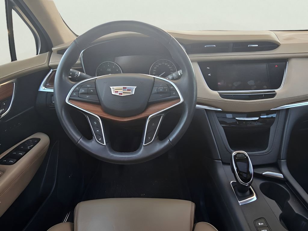 Used 2017 Cadillac XT5 Platinum w/ Driver Assist Package image 42