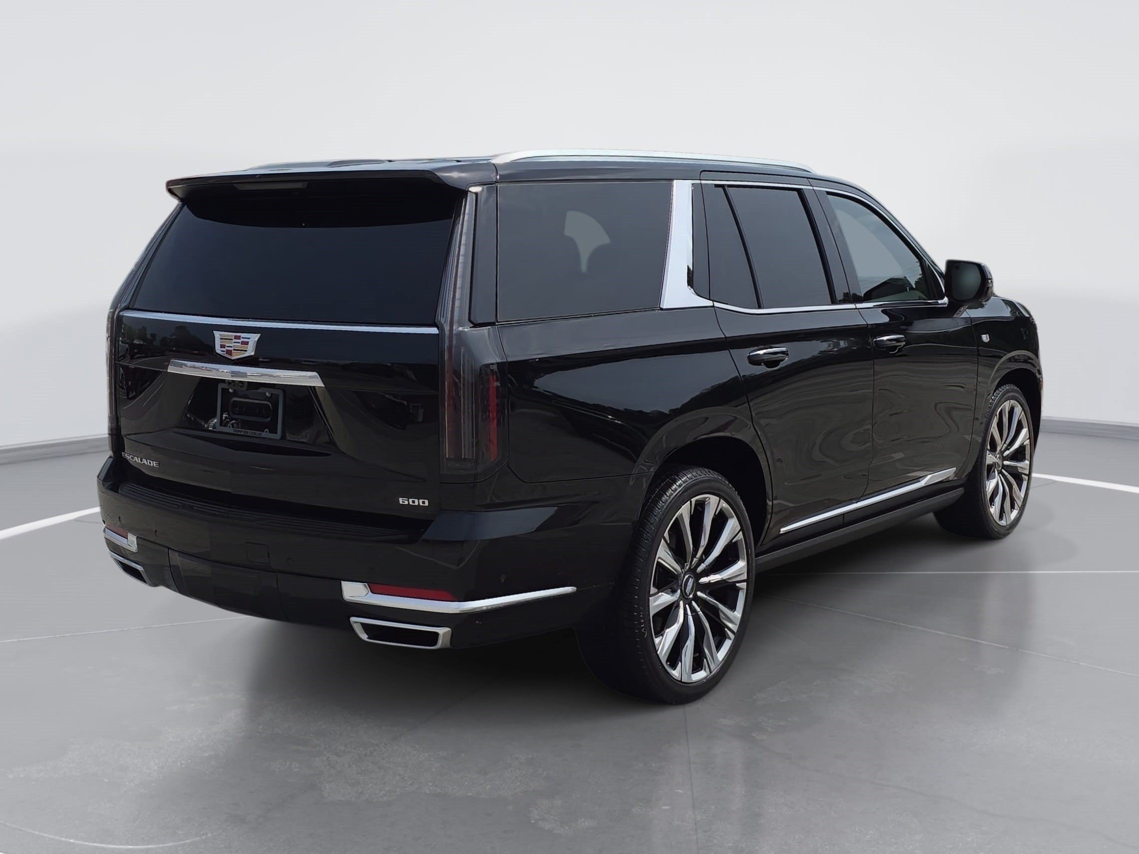 Used 2026 Cadillac Escalade Luxury w/ Touring Package AWD/4WD image 3