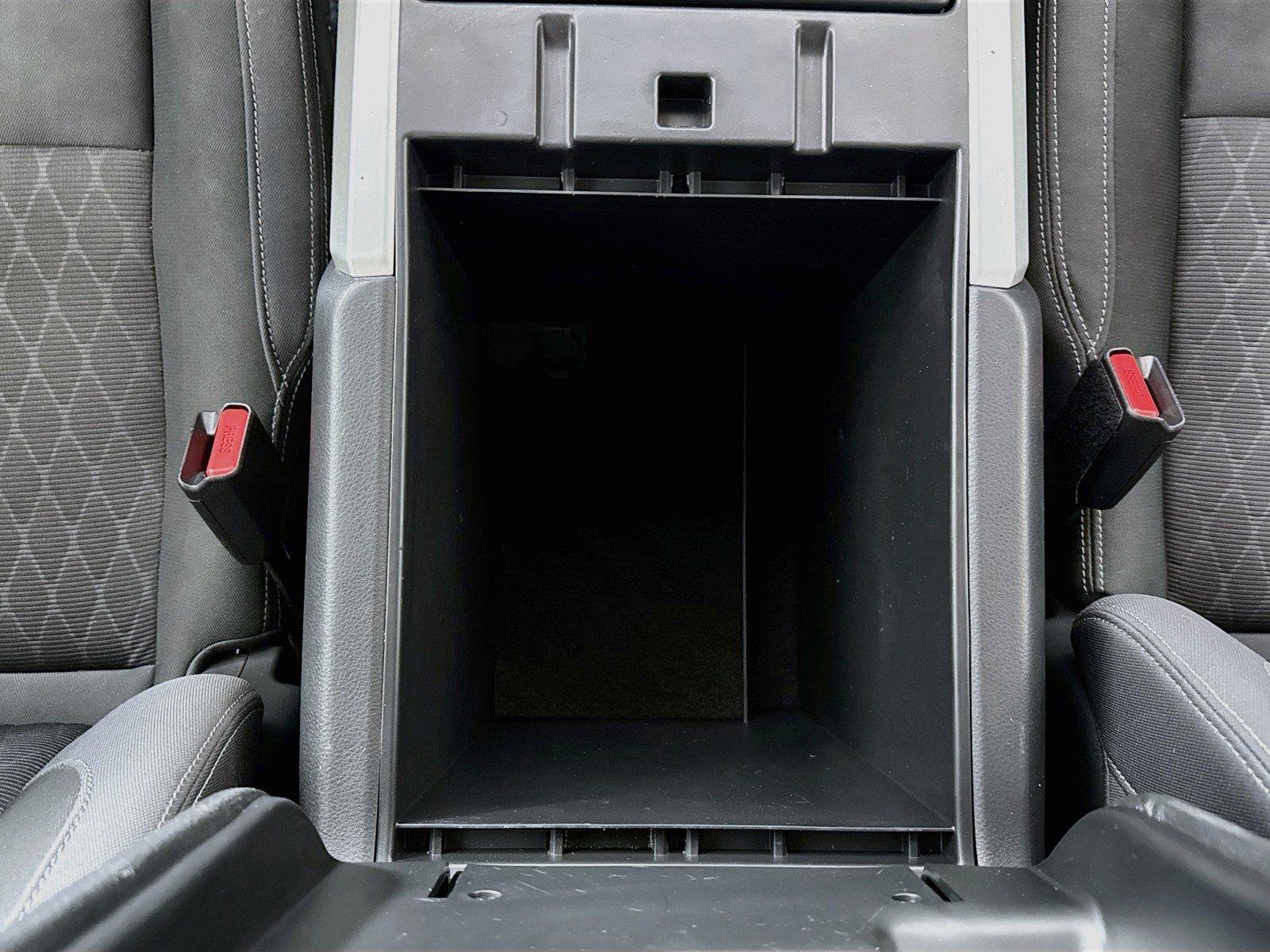 Used 2021 Nissan Titan SV w/ SV Convenience Package RWD image 32