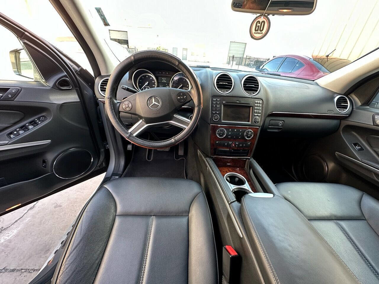 Used 2011 Mercedes-Benz GL 320 BlueTEC 4MATIC image 17